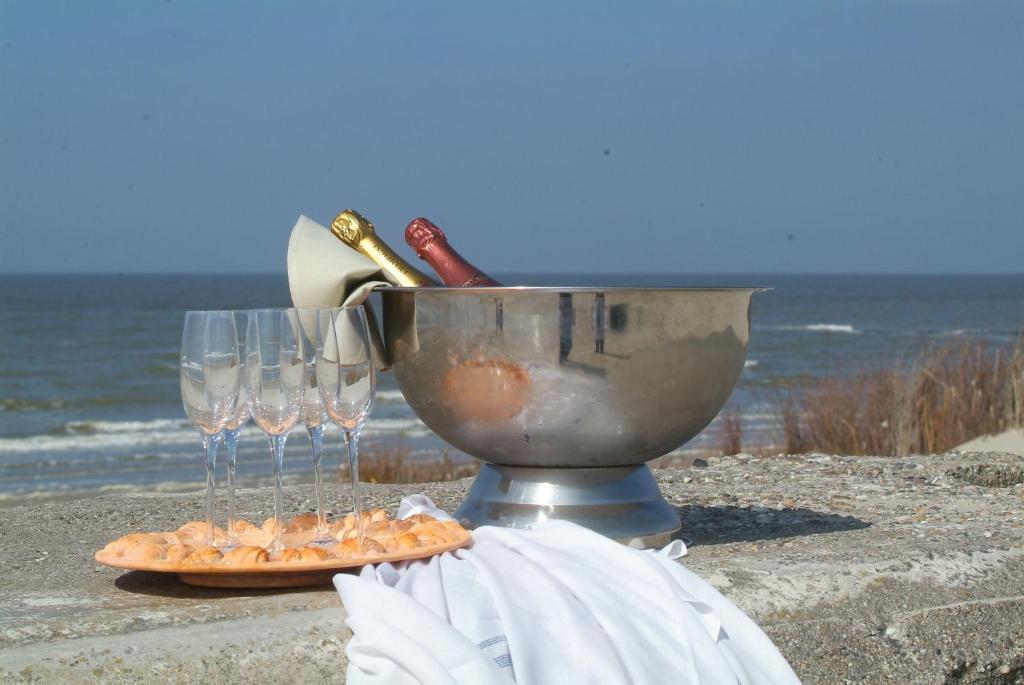 Sint-Laureins Hotell Westende Eksteriør bilde